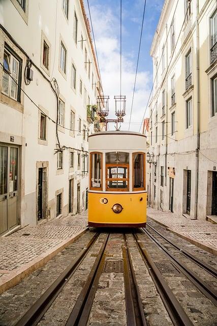 Must-Have Apps for Effortless Travel Planning