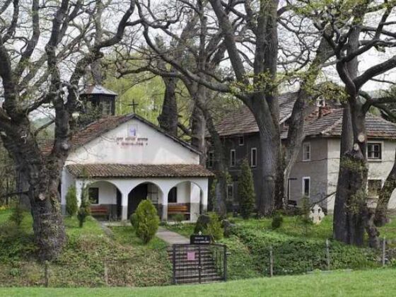 Off the Beaten Path: 10 Unique Places You Must Visit!