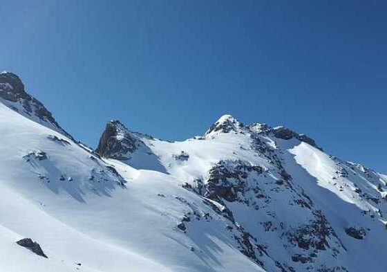 Sky-High Tips: Your Ultimate Guide to Stress-Free Flying!